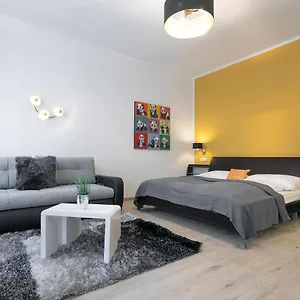 Wf-apartment Zentral, Trendig & Modern, Westbahnhof Apartamento Viena